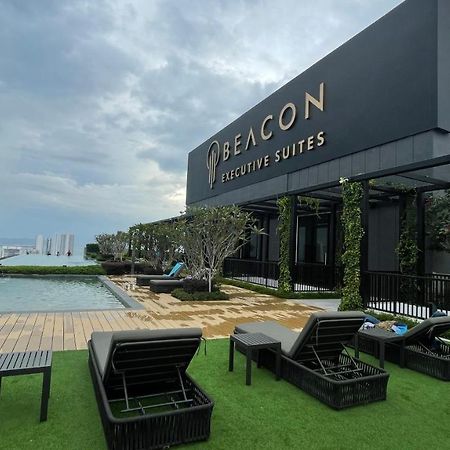 13 Beacon Executive Suites #Rooftoppool #Luxurysuites George Town Zewnętrze zdjęcie